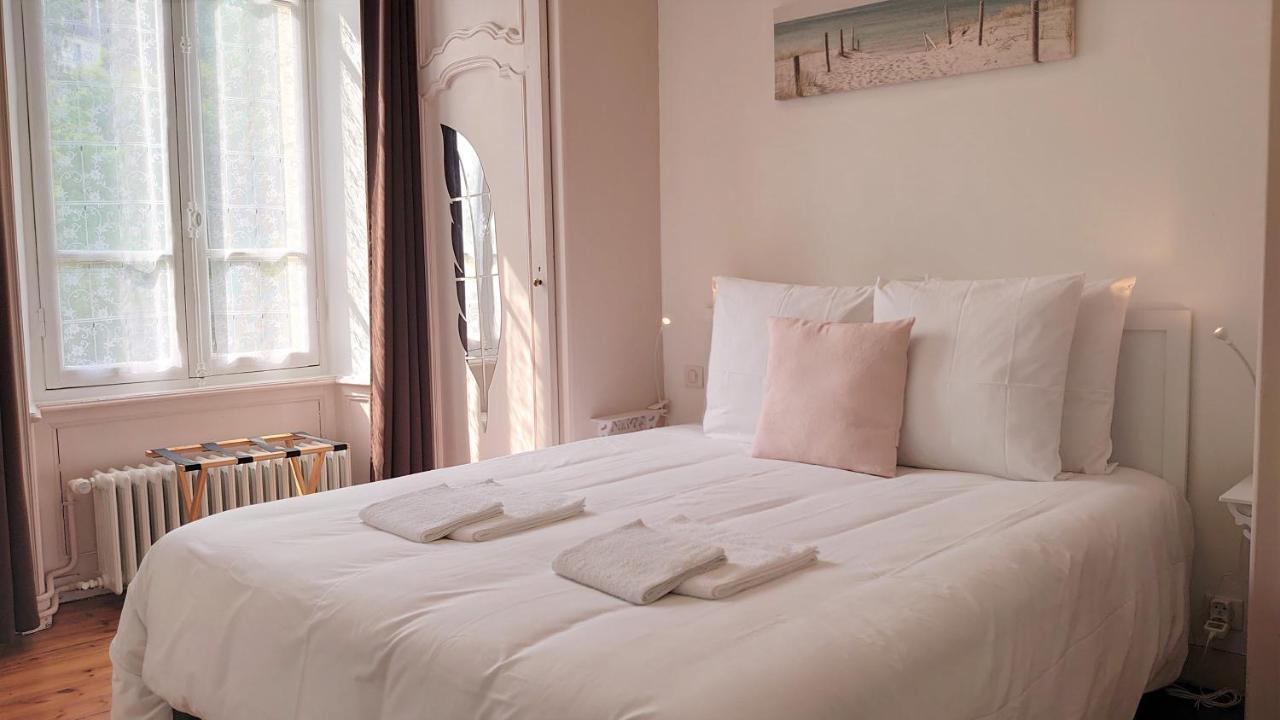 La Maison Serrurier - Chambres D'Hotes Морле Экстерьер фото
