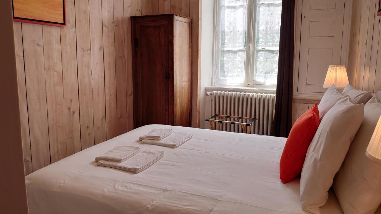 La Maison Serrurier - Chambres D'Hotes Морле Экстерьер фото