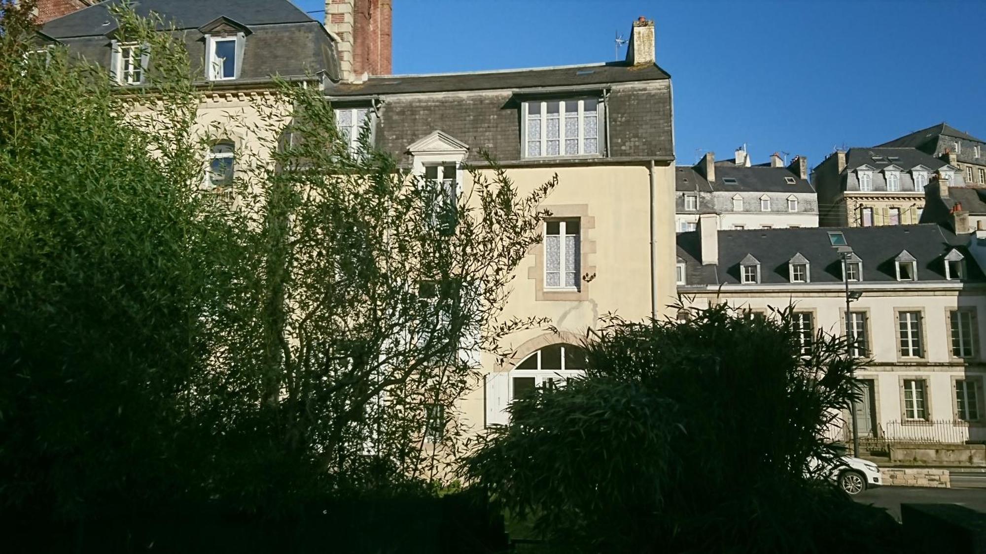 La Maison Serrurier - Chambres D'Hotes Морле Экстерьер фото